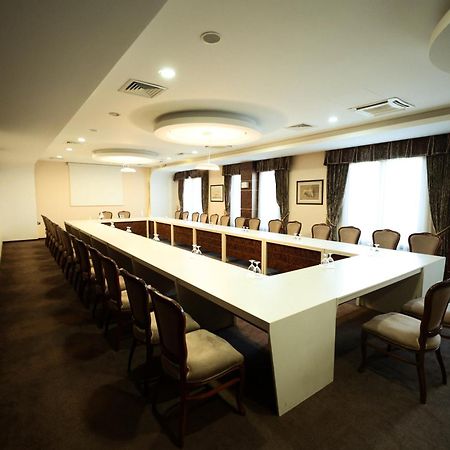Amazona Hotel 普里什蒂纳 外观 照片