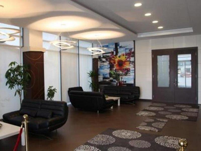 Amazona Hotel 普里什蒂纳 外观 照片