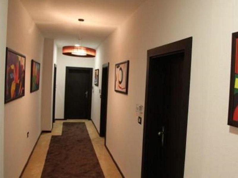 Amazona Hotel 普里什蒂纳 外观 照片