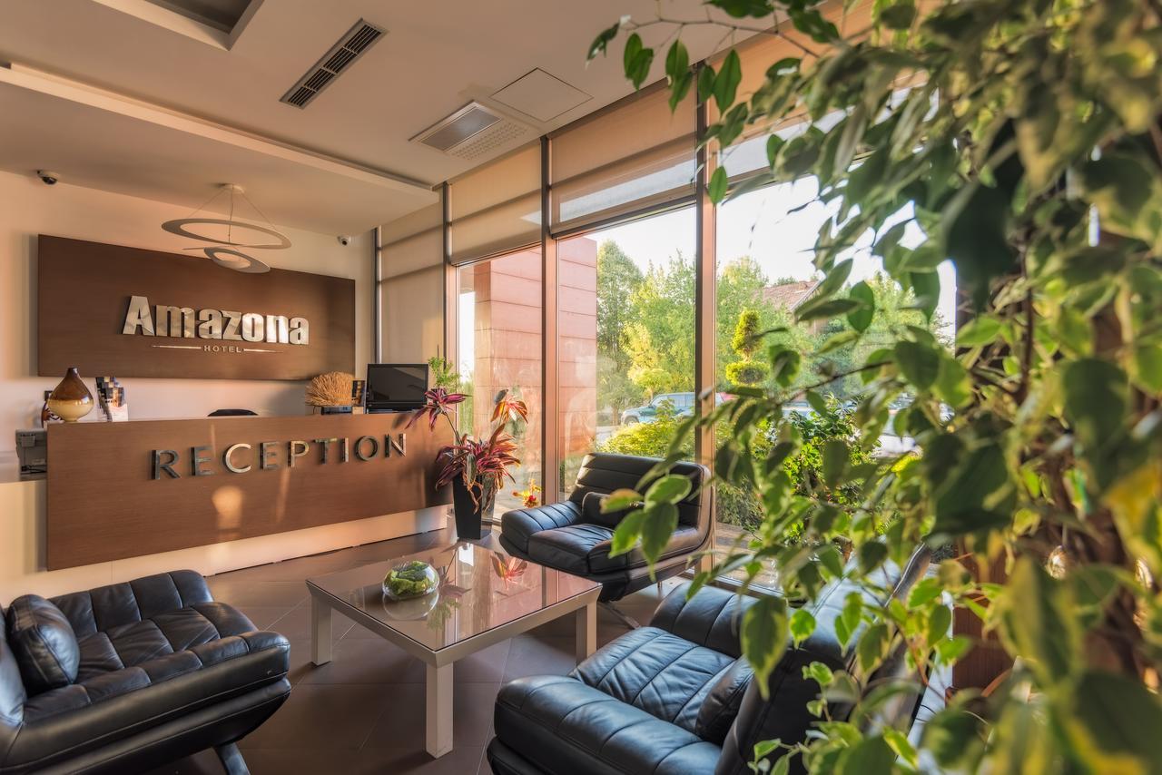 Amazona Hotel 普里什蒂纳 外观 照片