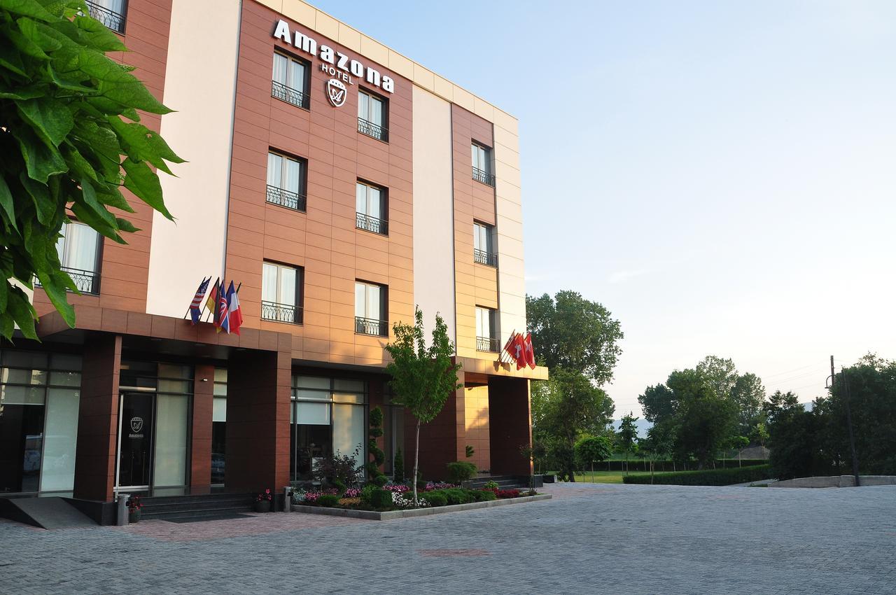 Amazona Hotel 普里什蒂纳 外观 照片